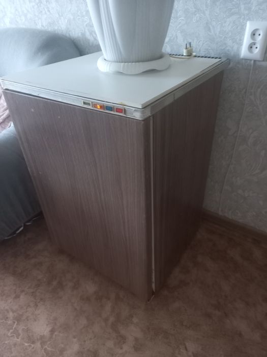 Продам морозильную камеру