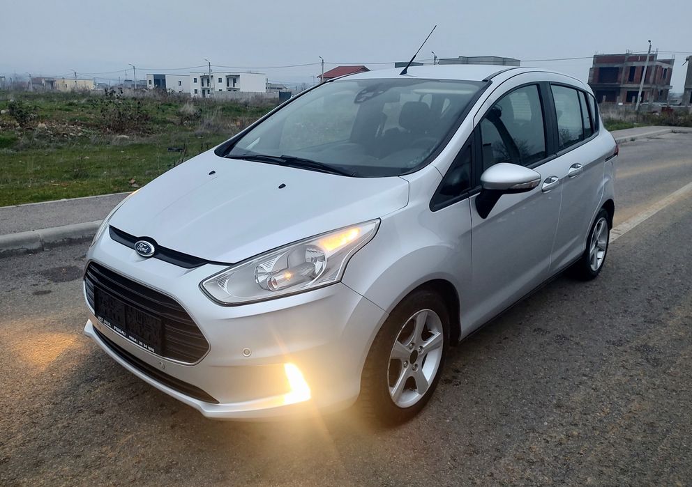 Ford B-Max 2015  Benzina***Navi...Recent Adusa
