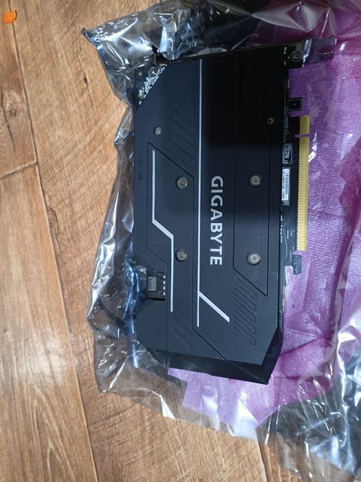 Видеокарта GTX 1660TI