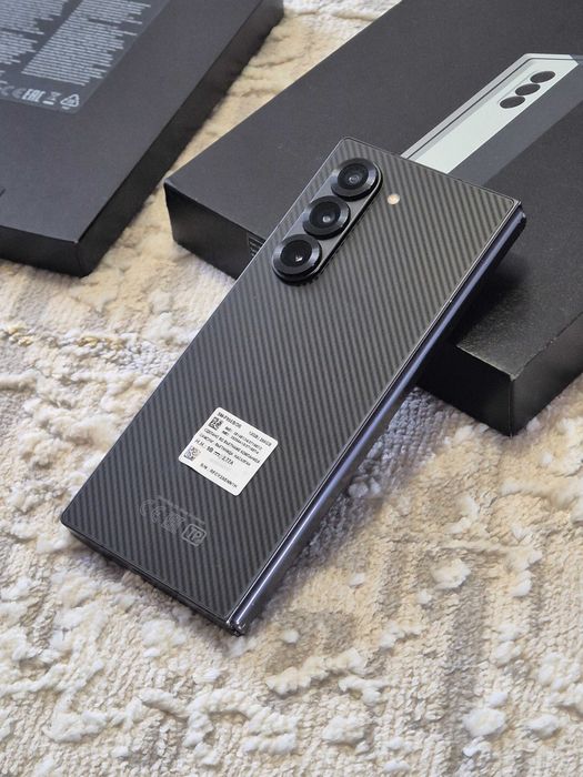 Samsung Z Fild 6 256 gb Carbon
