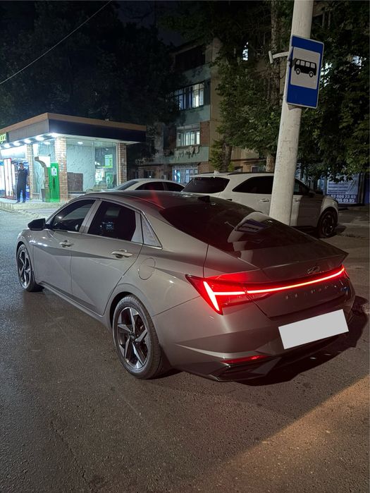 Hyundai elantra 2.0L 2021