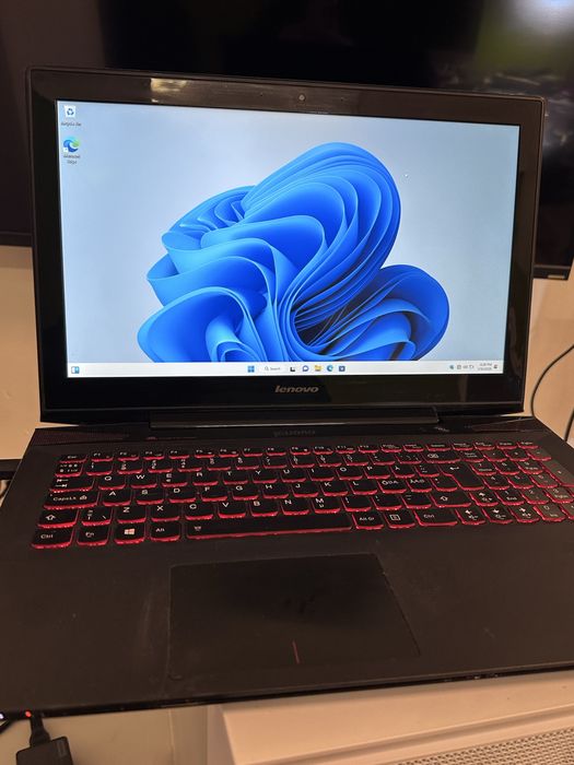 Laptop gaming Lenovo I5, 16GB ,Nvidia GTX funcționează foarte bine