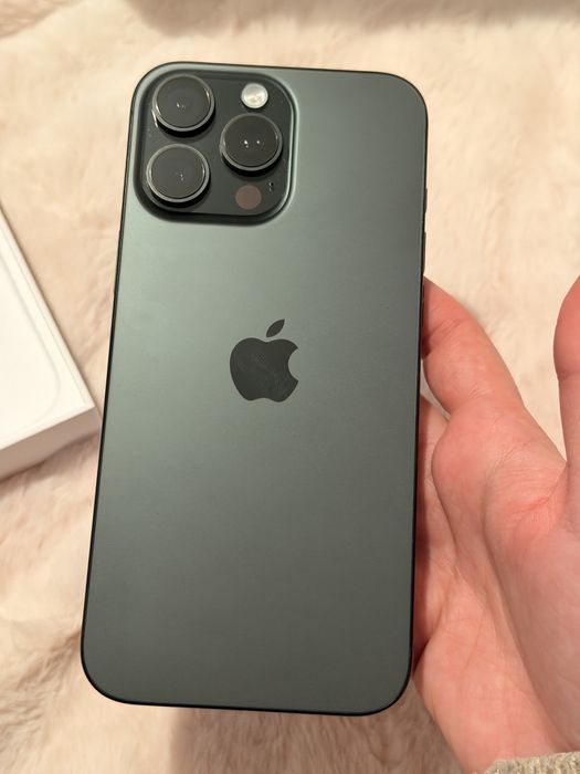 Vand iPhone 16 Pro Max 256GB, Negru