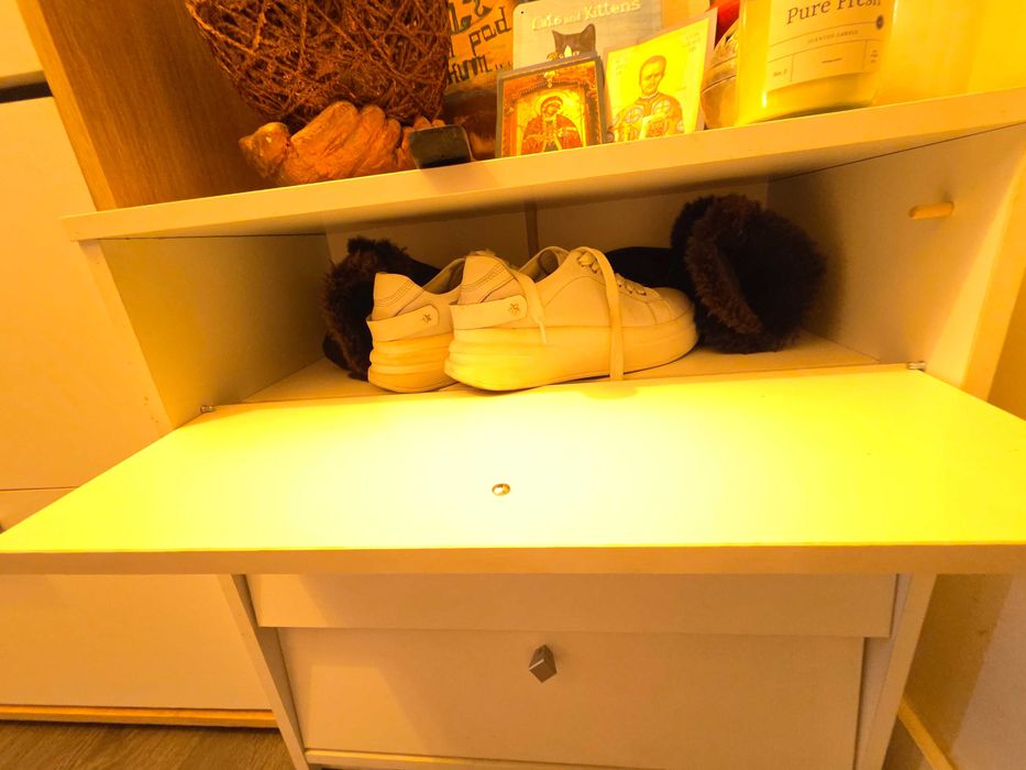 Mobilier servante, pantofare, masa de bucatarie