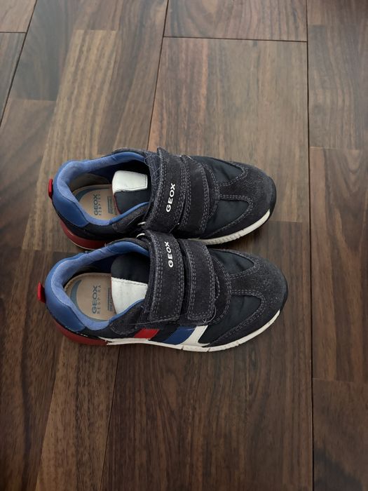 Маратонки Geox 26 номер