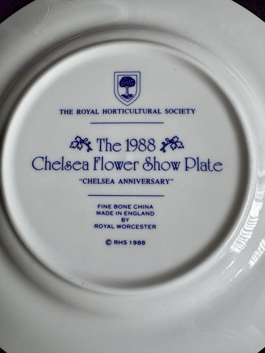Порцеланова  чиния , колекционерска– Chelsea Flower Show 1988