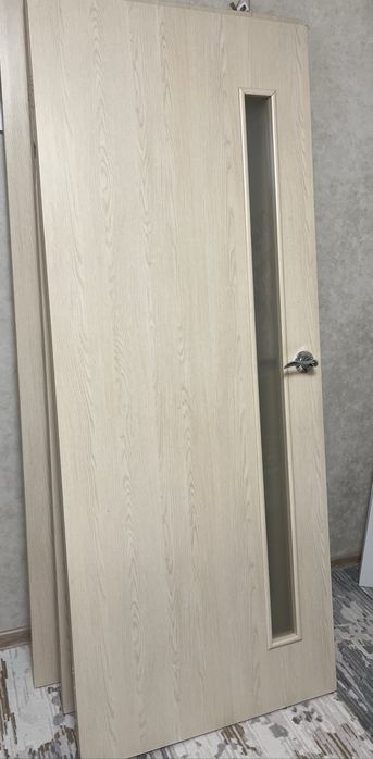 Продам межкомнатный дверь