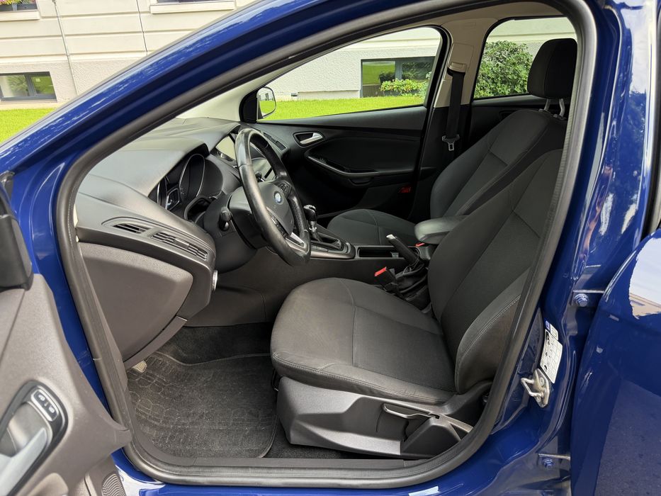 FORD Focus 2015 — imagine 5