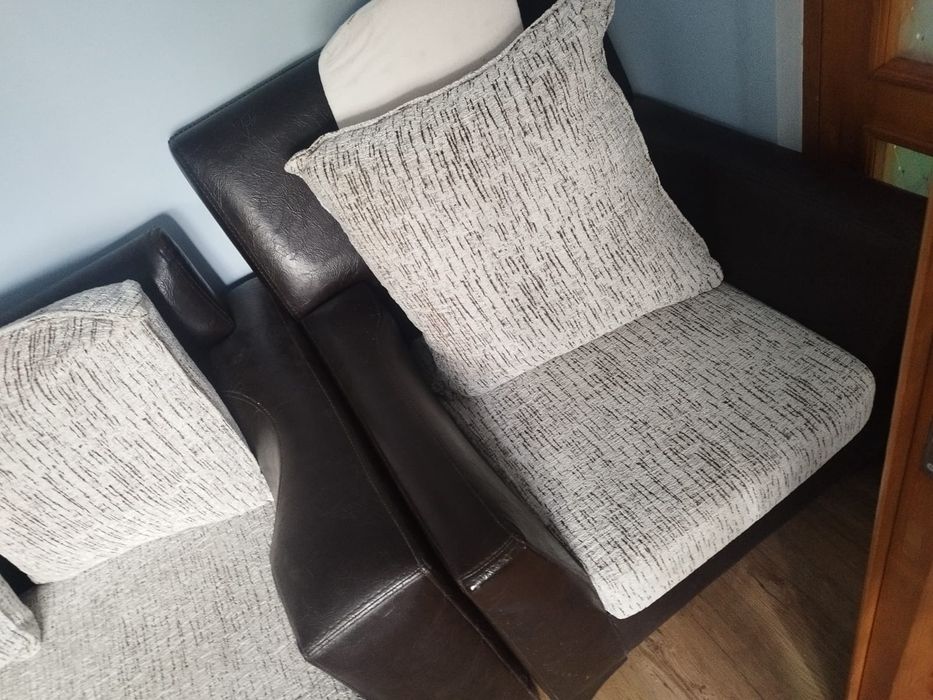 Canapea extensibila cu 2 fotolii