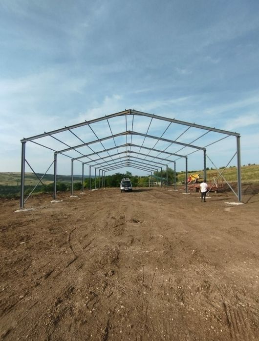 Vand structura metalica 10x30 din profile cu țeava pe acoperi la 6000e