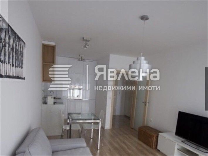 Двустаен апартамент в Бриз