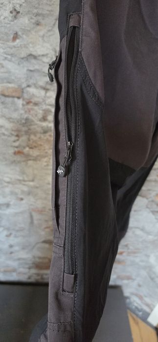 Revolution race, Arc'teryx