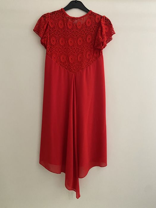 Rochie rochie mai lunga in spate