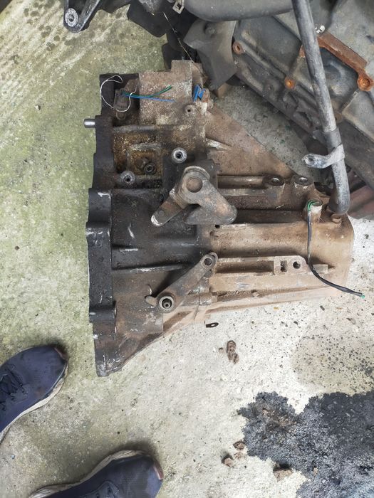 Cutie de viteze Hyundai santa Fe motor 2.0 model 2002-2006