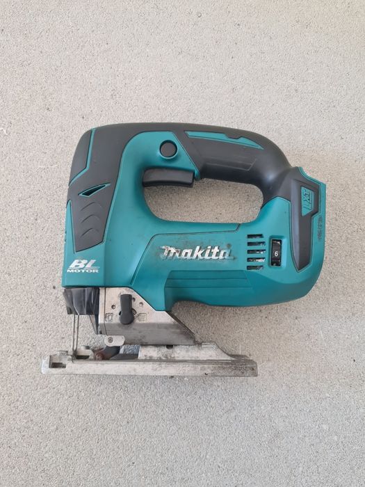 Makita Bormasina functonala și pendular defect