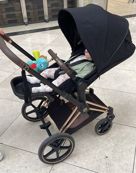 Vând pachet complet Cybex Platinum Priam 4 Sepia Black 3 in 1