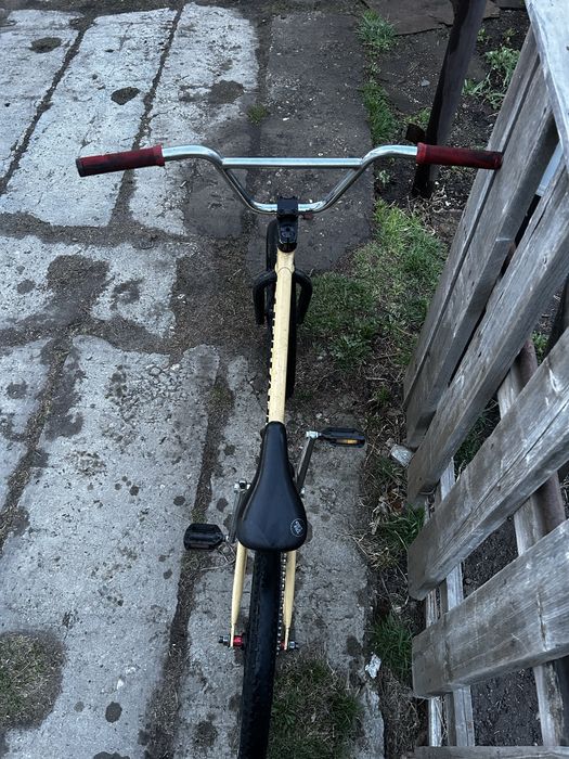 Продам отличный BMX