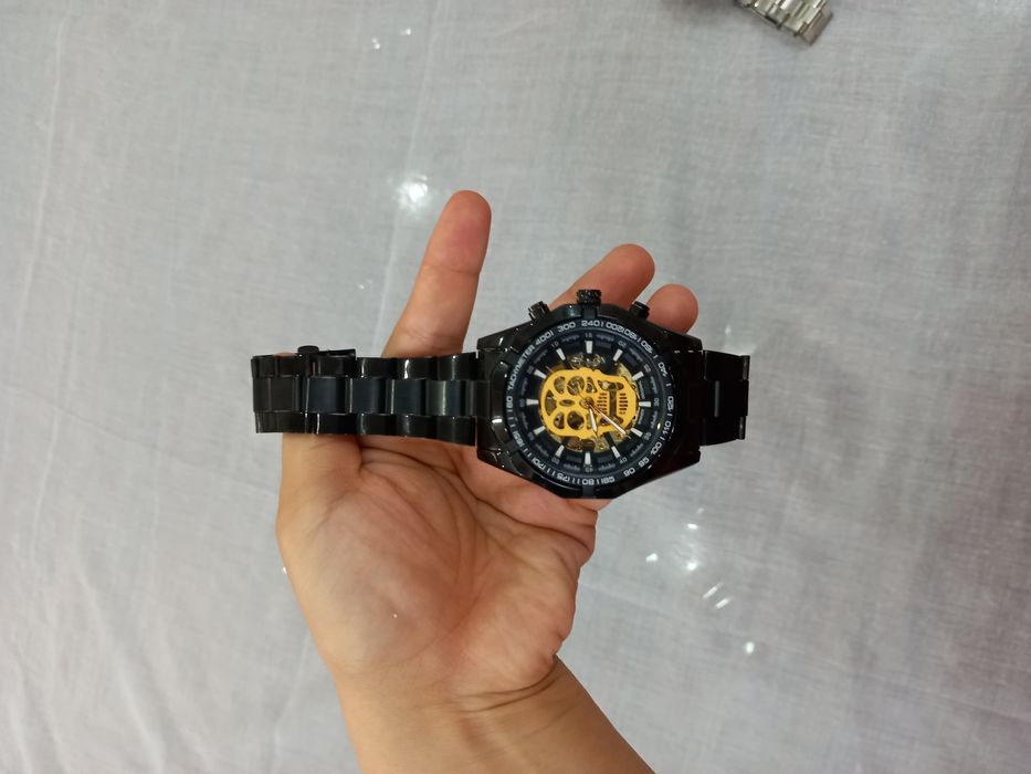 Qo'l soat erkaklar uchun   Zanglamas orginal Srochno