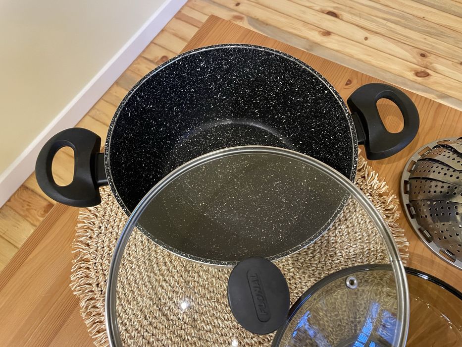 Домакински принадлежности - за всичко 20 лв.