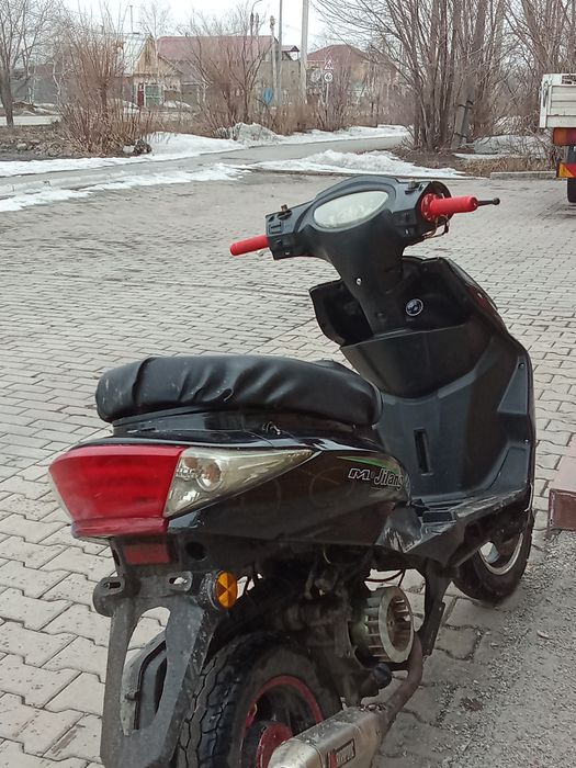 Продам скутер м8