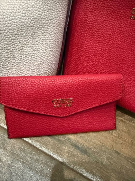 Двулицева чанта Guess