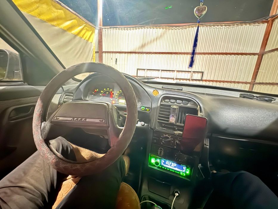 Продам Ваз2110 средний состоянии