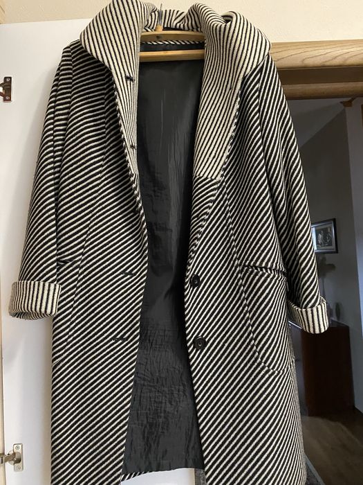 Пальто демисезонное