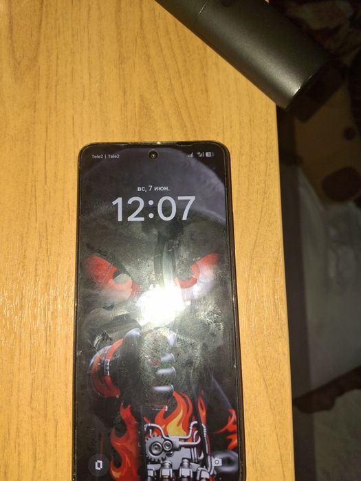 Срочно продам телефон
