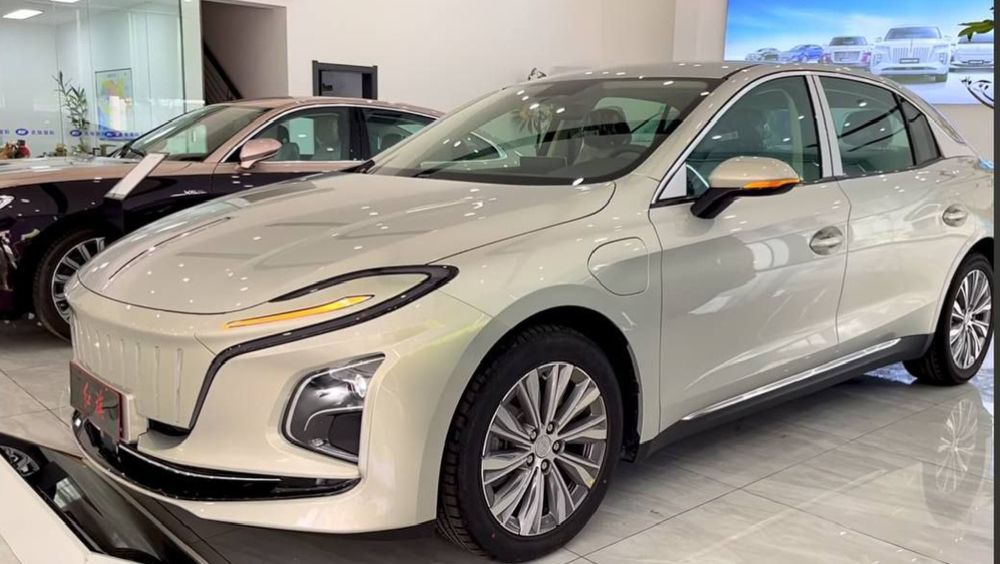 Hongqi E-QM 5 Full Restyling 500/610км 2025