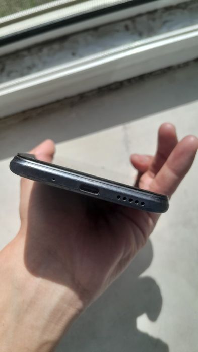 Продаю Редми 10с 128гб минус дислпей