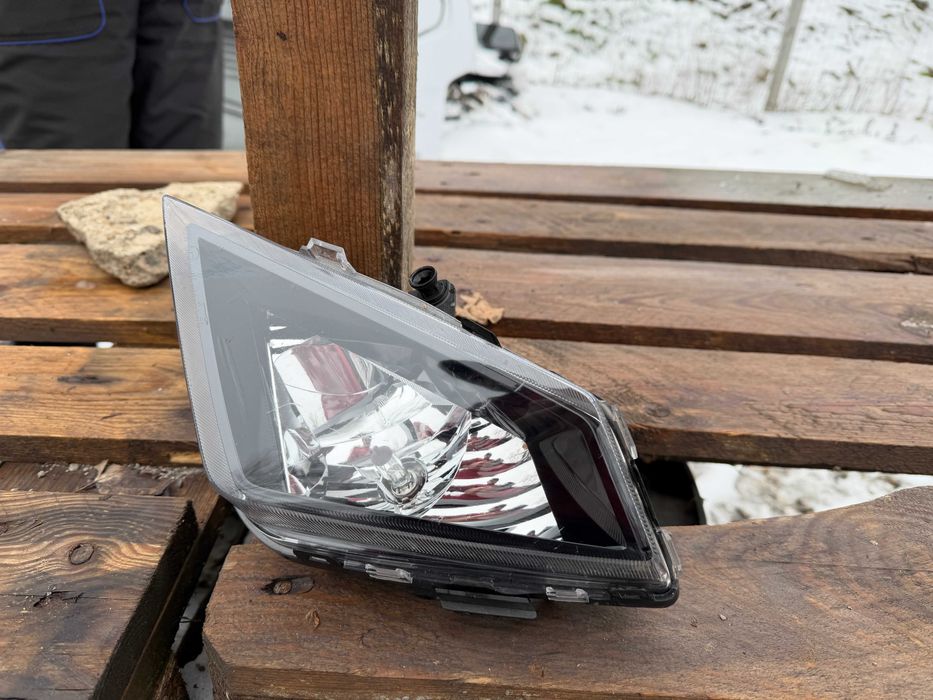 Халоген Seat Ibiza