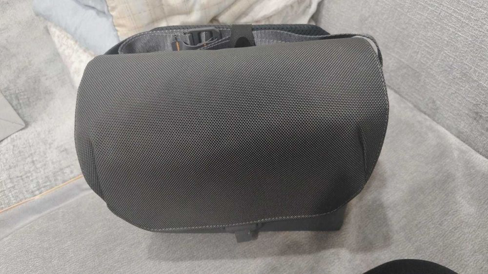 Продам дрон AIR 3S FLY MORE Combo новый