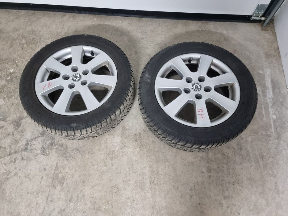 Set 4 Jante aluminiu BORBET cu  anvelope de iarna Dunlop 205/55 R 16
