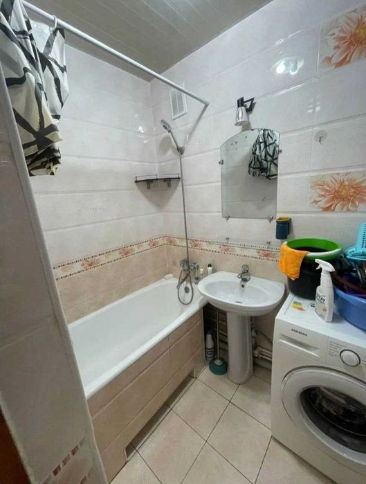 У'рда Шайхонтохурский продаётся 2-комнитная квартира