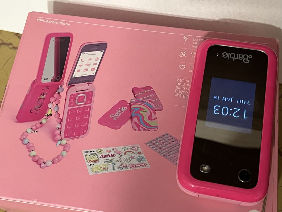Telefon HMD Barbie dual sim