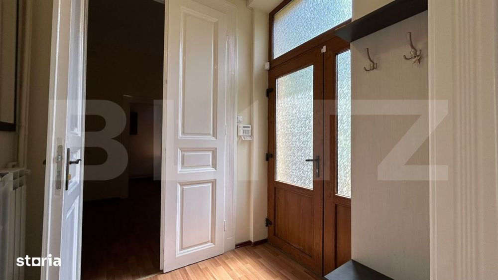 Apartament 2 camere in incinta Palatului Stern, Centrul Istoric al Ora