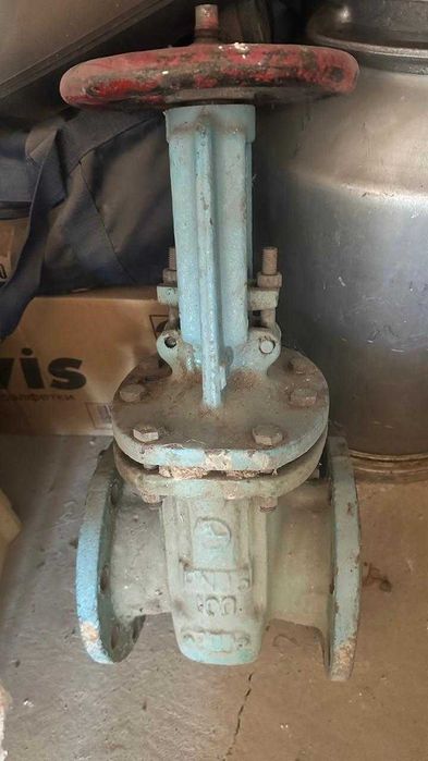 Задвижка Д100мм,