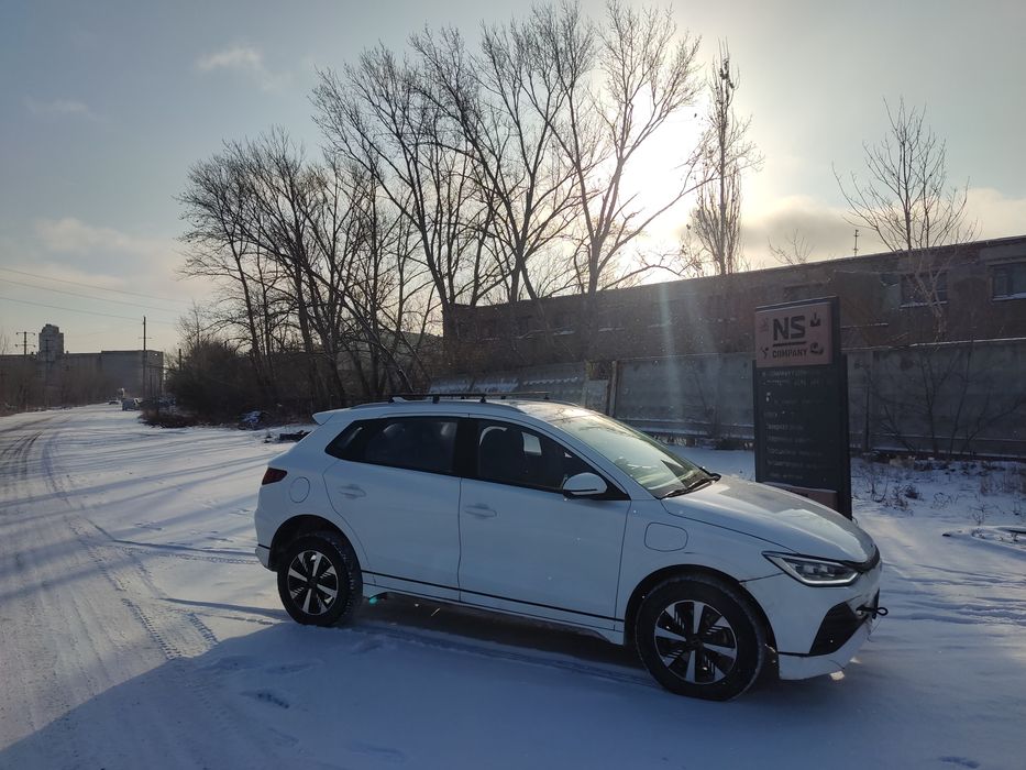 BYD  E2 электромобиль