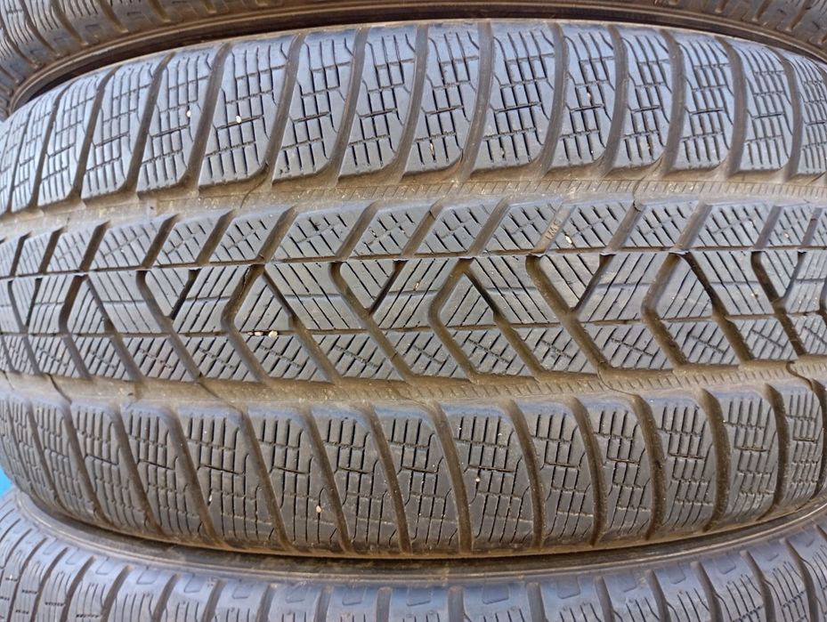 Anvelope 255/45/20 Pirelli