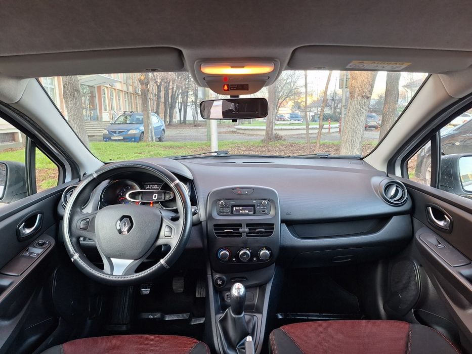 Renault Clio 1.5 dci cu doar 79000km