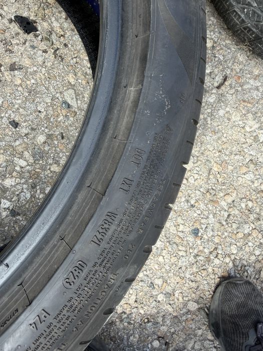 4 броя летни гуми спорт пакет Pirelli Pzero 255/40/21 285/35/21