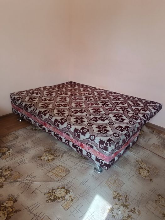 Продам диван тахту