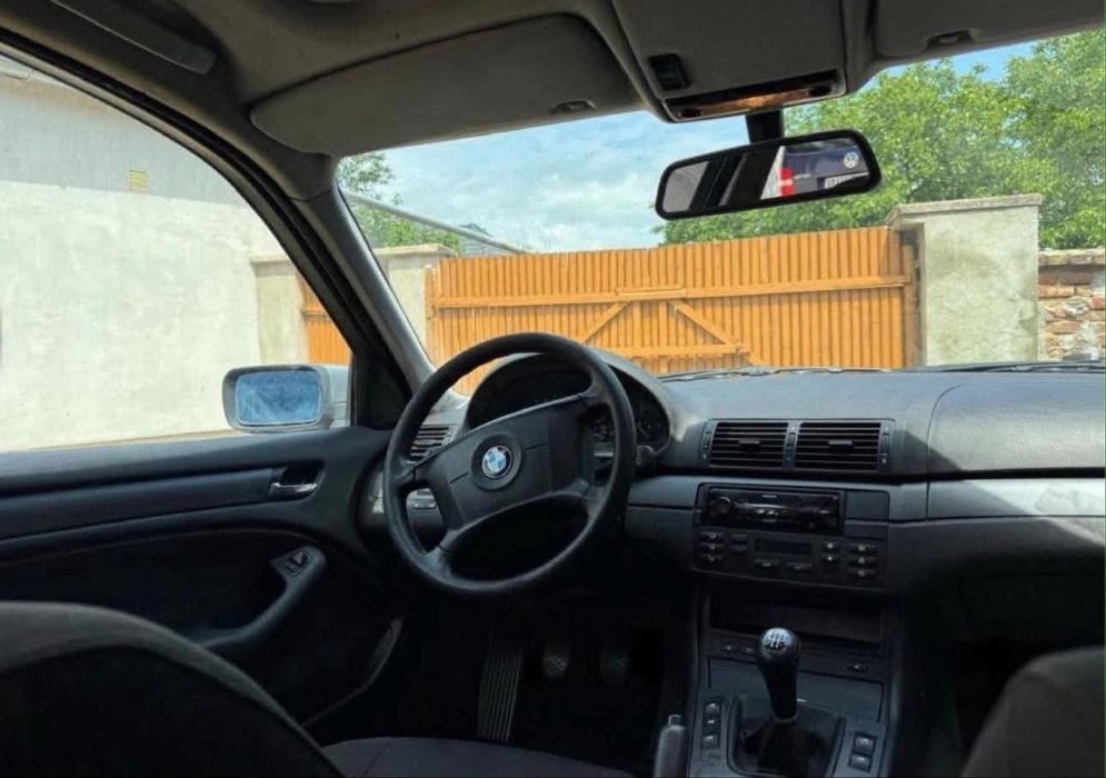 BMW 3 Series 2004 — imagine 5