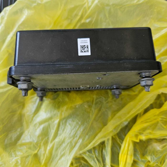 Дистроник/радар сензор.