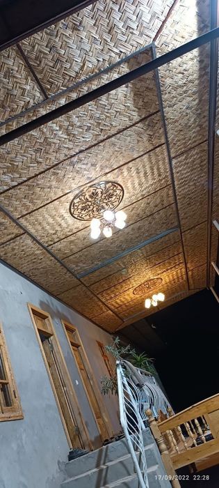 Qamish boʻyra sifatli toʻqilgan oshxona va besedkalar uchun