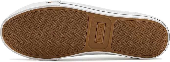 Новые ! Tommy Hilfiger, 42 размер, 100% оригинал