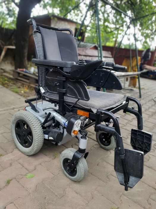 Scaun electric cu jostik