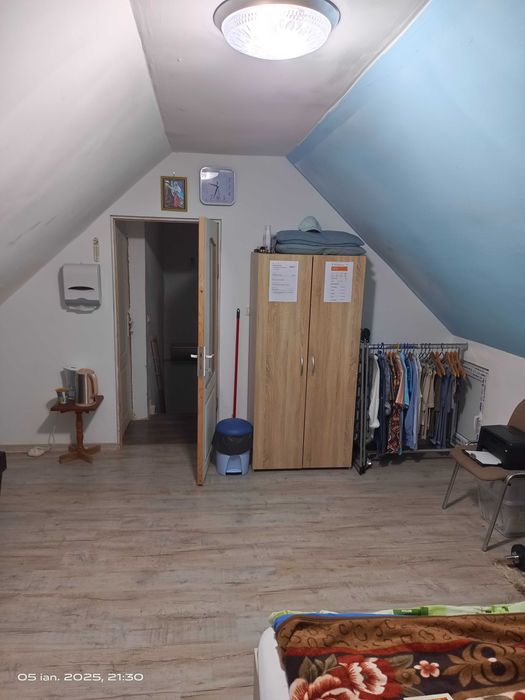 Casă de vânzare în Năvodari – Centru, 2 Grupuri Sanitare, 90 mp utili, Gaze