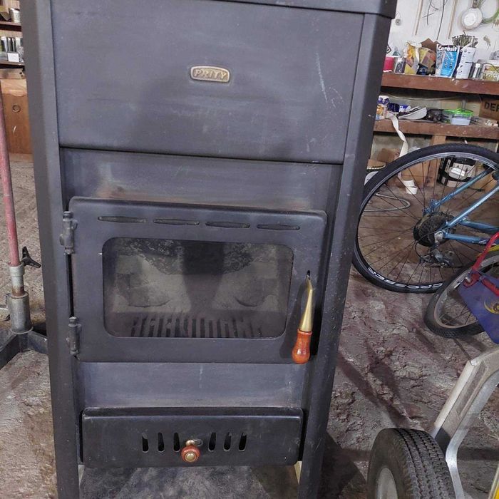 Продавам камина Прити на дърва с водна риза 13 киловата