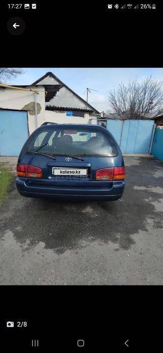 Машина Тойота спектор